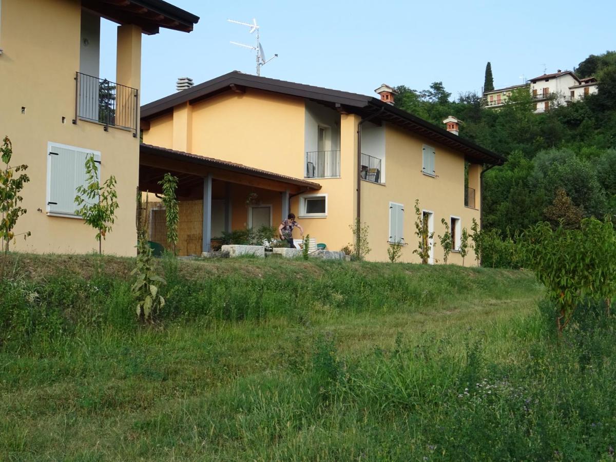 Cascina Legnago Trilocale A 6 Chilometri Da Salo' Apartment Villanuova sul clisi Exterior photo