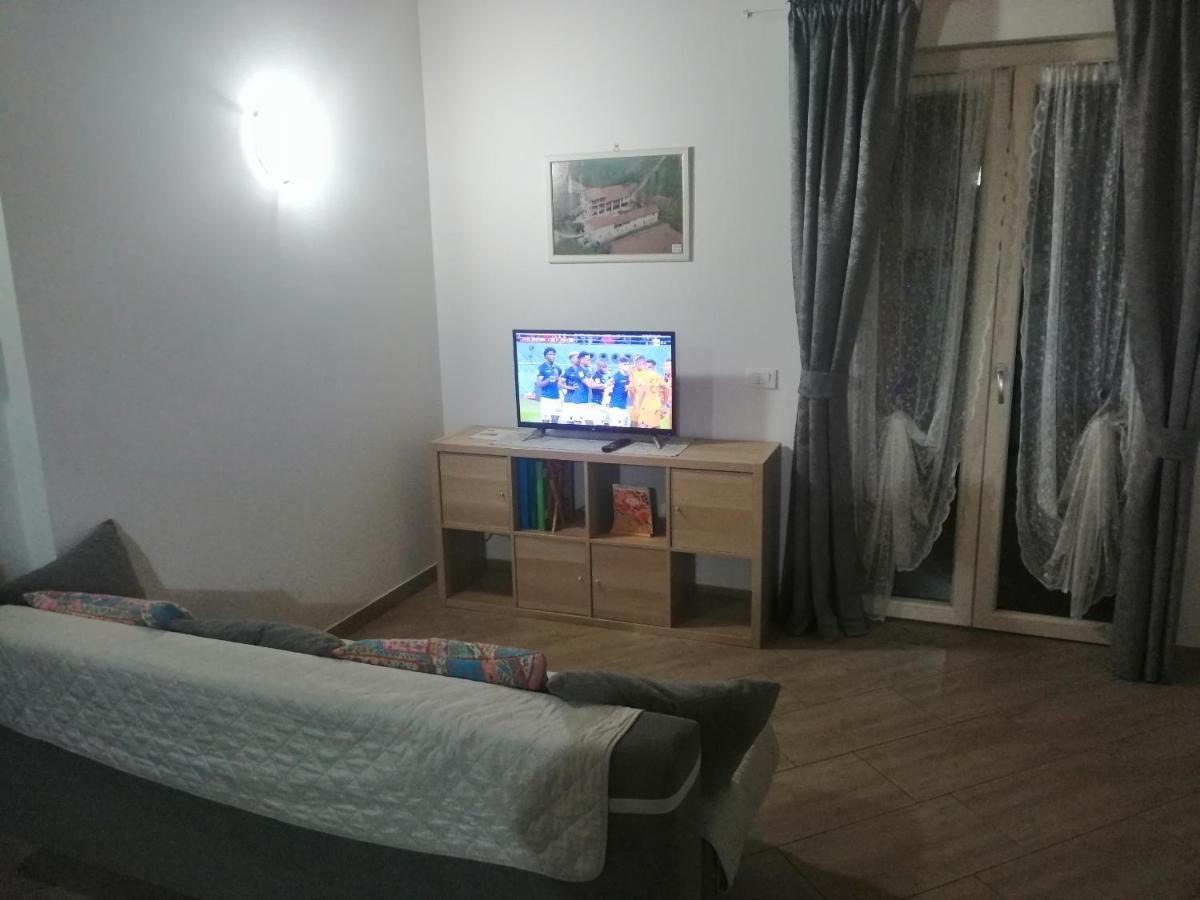 Cascina Legnago Trilocale A 6 Chilometri Da Salo' Apartment Villanuova sul clisi Exterior photo