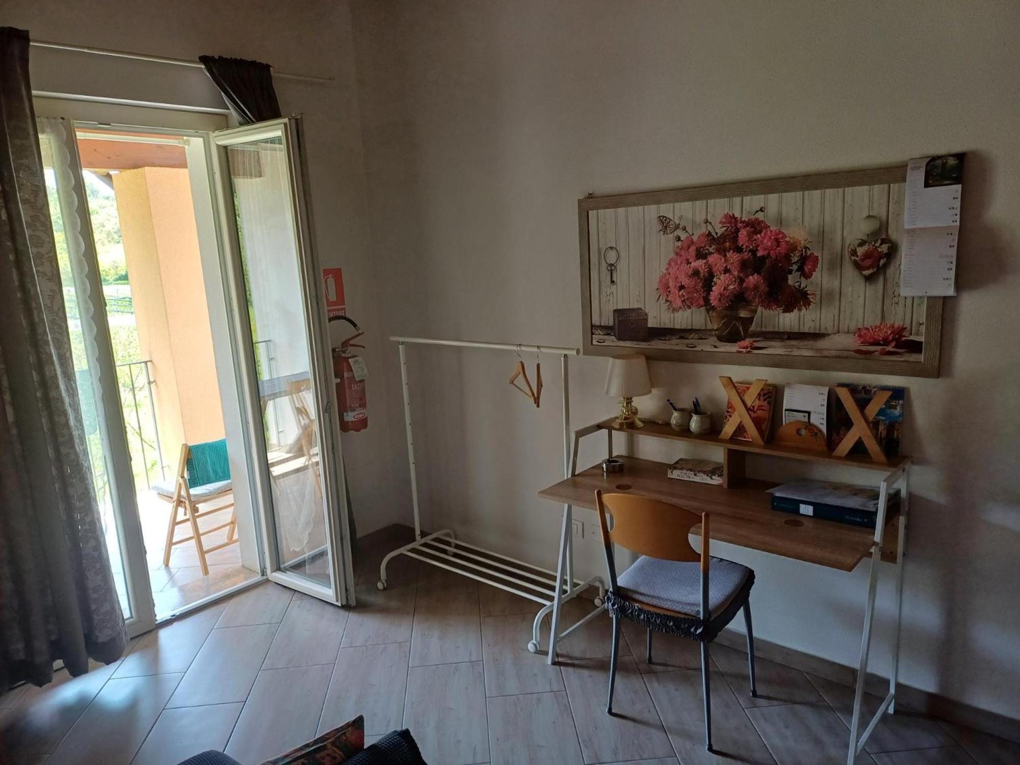 Cascina Legnago Trilocale A 6 Chilometri Da Salo' Apartment Villanuova sul clisi Exterior photo